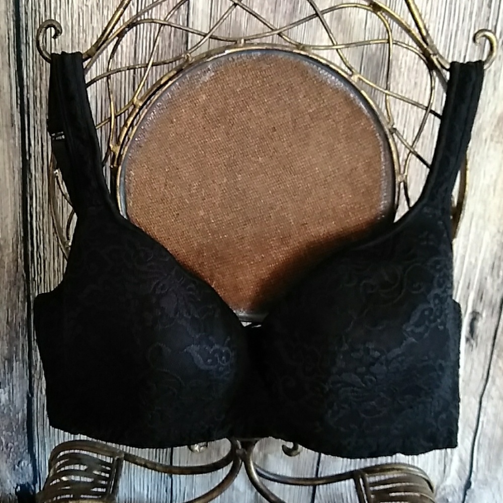 3/$50 comfortable wide strap black bra! 38DD